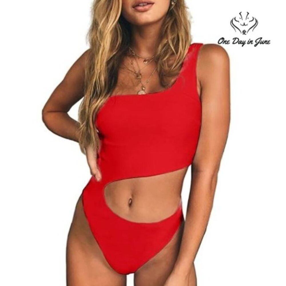 CHYRII Cutout One Shoulder One Piece Size M